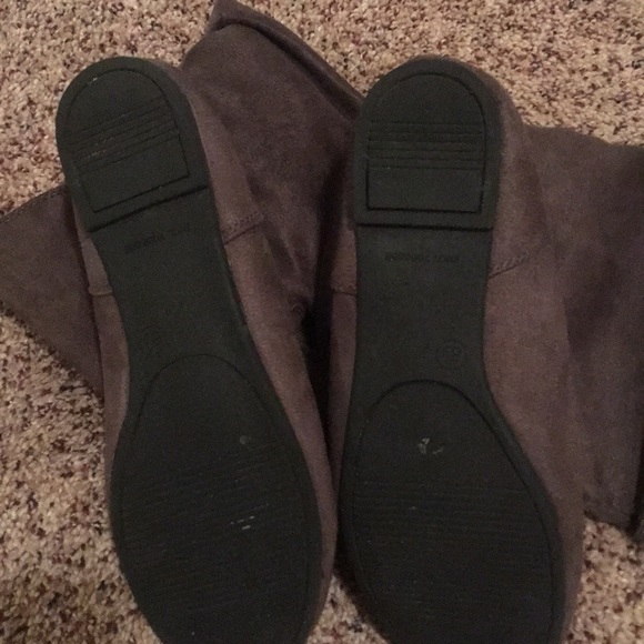 Suede boots - Picture 2 of 3